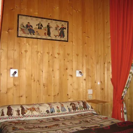 L'atalaya - Chambres D'hotes Alojamento de Acomodação e Pequeno-almoço *